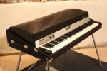 Rent a Fender Rhodes 73 stage 